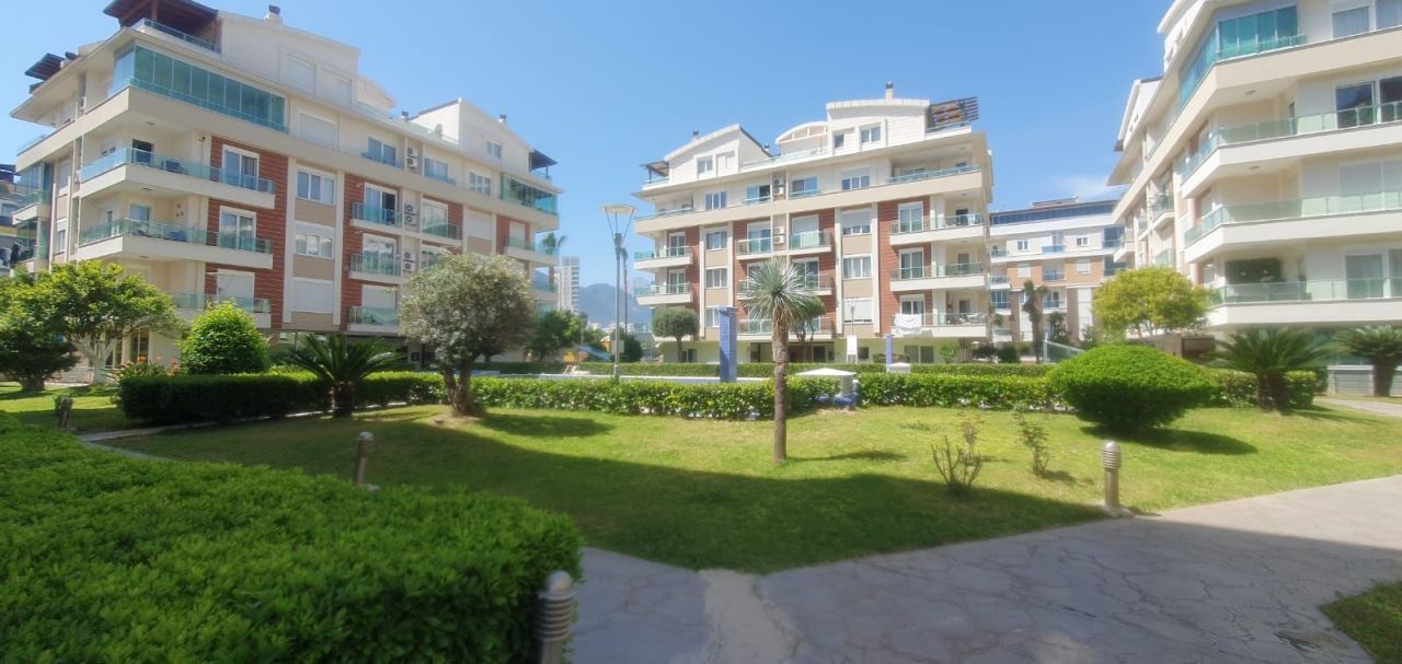 Квартира в Анталии, Турция, 65 м² - фото 1