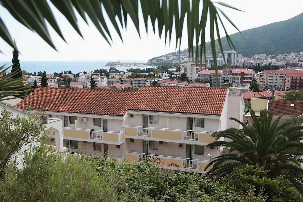 Отель, гостиница в Будве, Черногория, 1 100 м² - фото 13