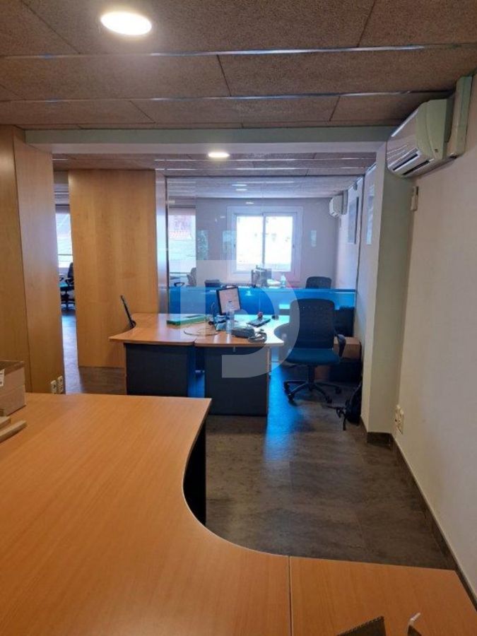 Коммерческая недвижимость в Барселоне, Испания, 800 м² - фото 6