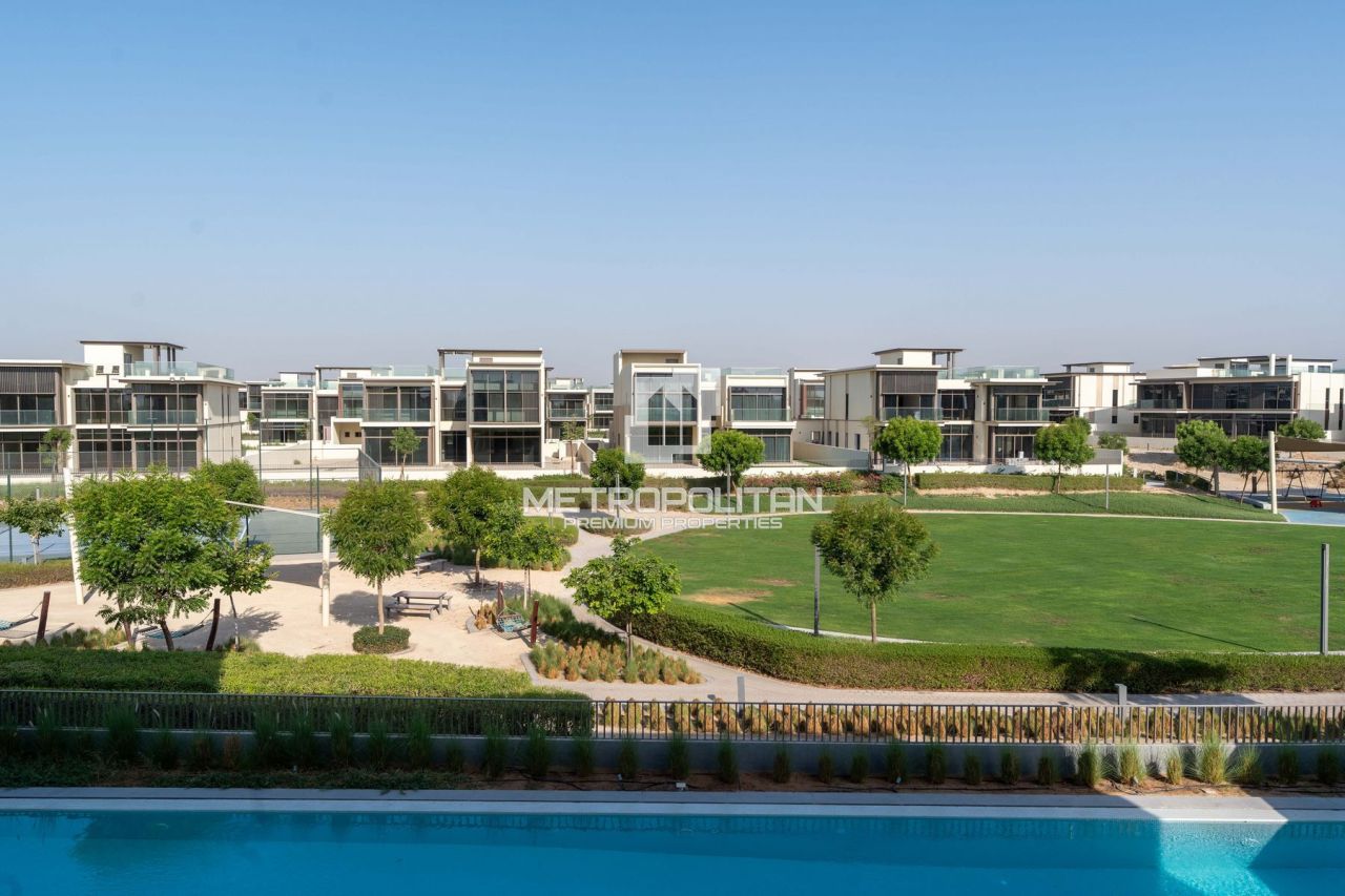 Вилла в Дубае, ОАЭ, 1 171 м² - фото 1