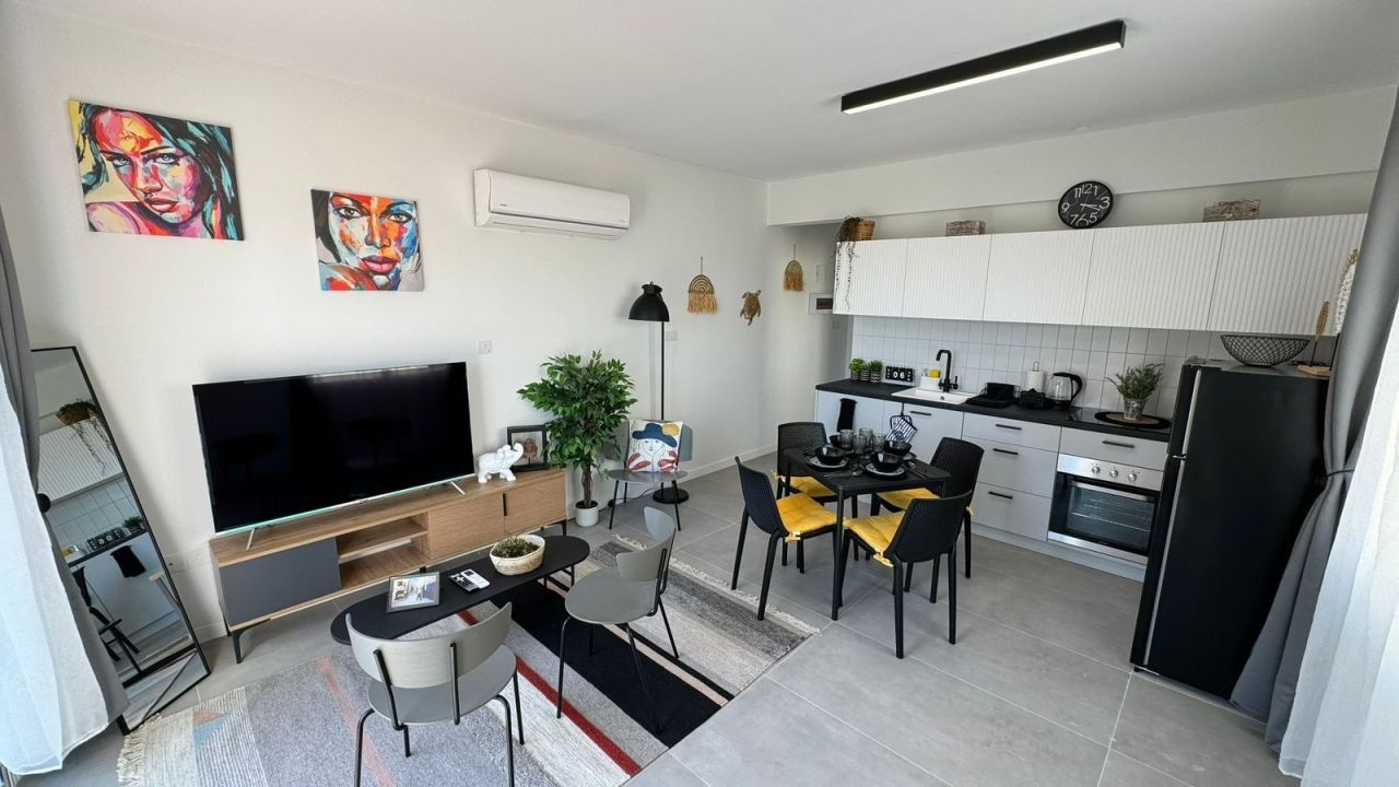 Апартаменты в Пафосе, Кипр, 56 м² - фото 1