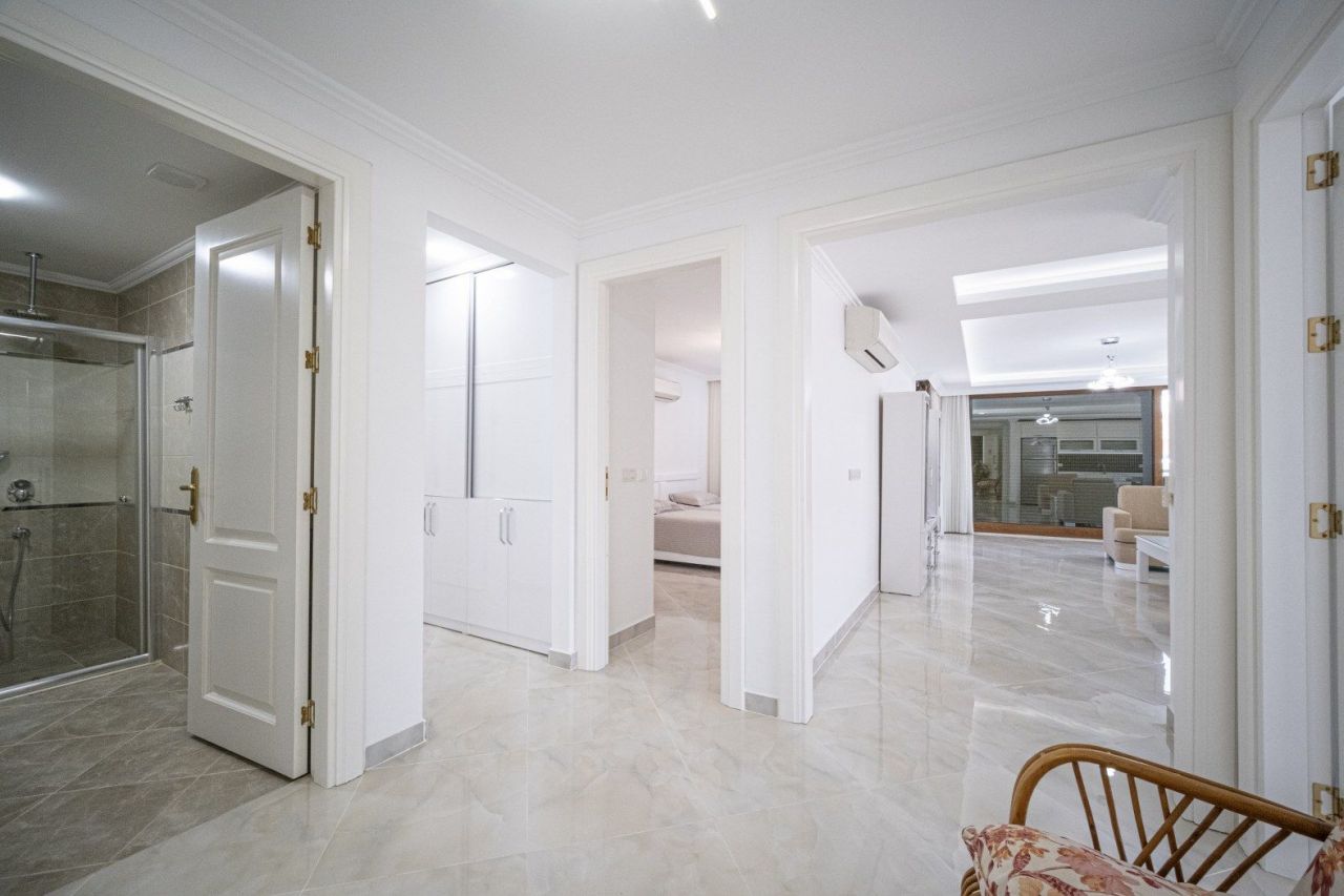 Квартира в Алании, Турция, 165 м² - фото 2