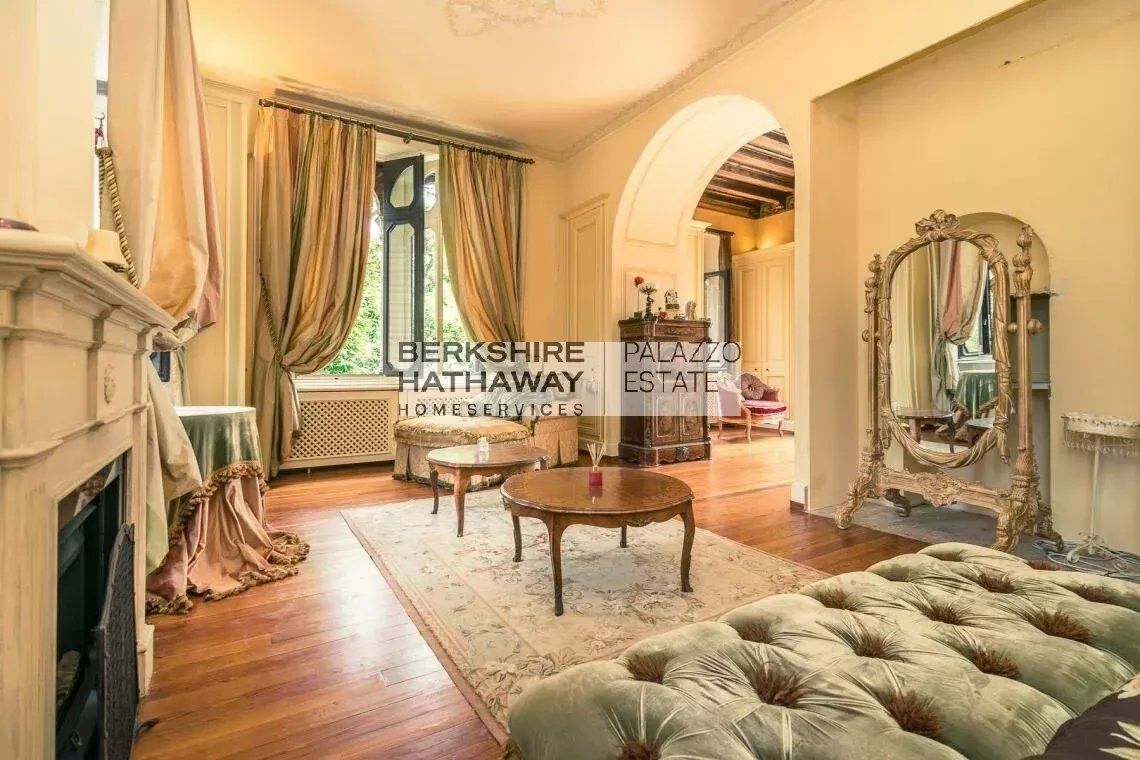 Поместье в Варесе, Италия, 1 330 м² - фото 10