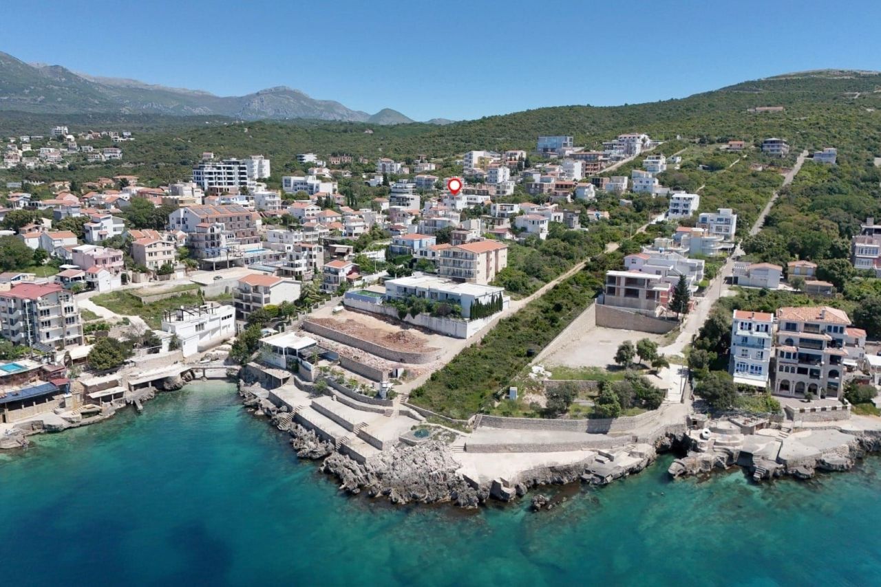 Вилла в Баре, Черногория, 272 м² - фото 1