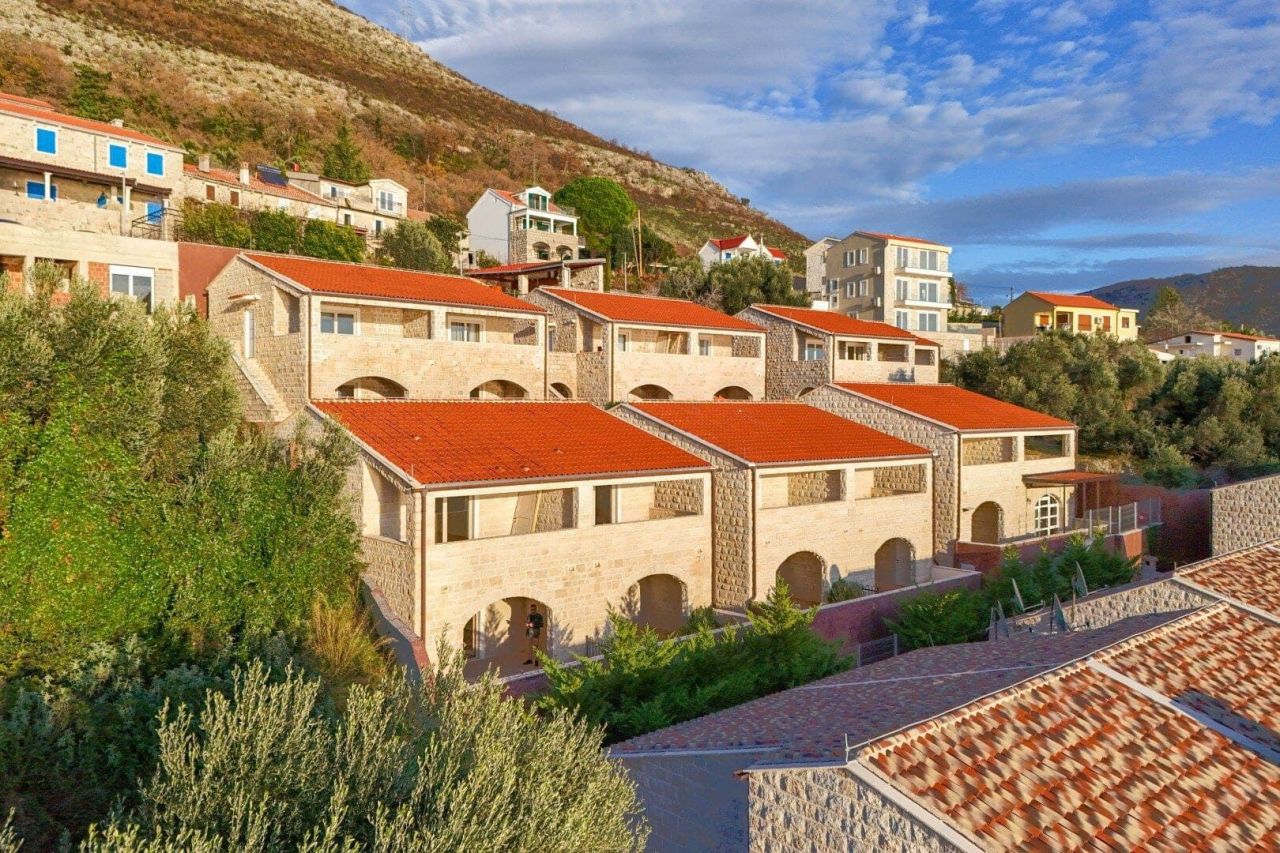 Апартаменты в Режевичах, Черногория, 46 м² - фото 1