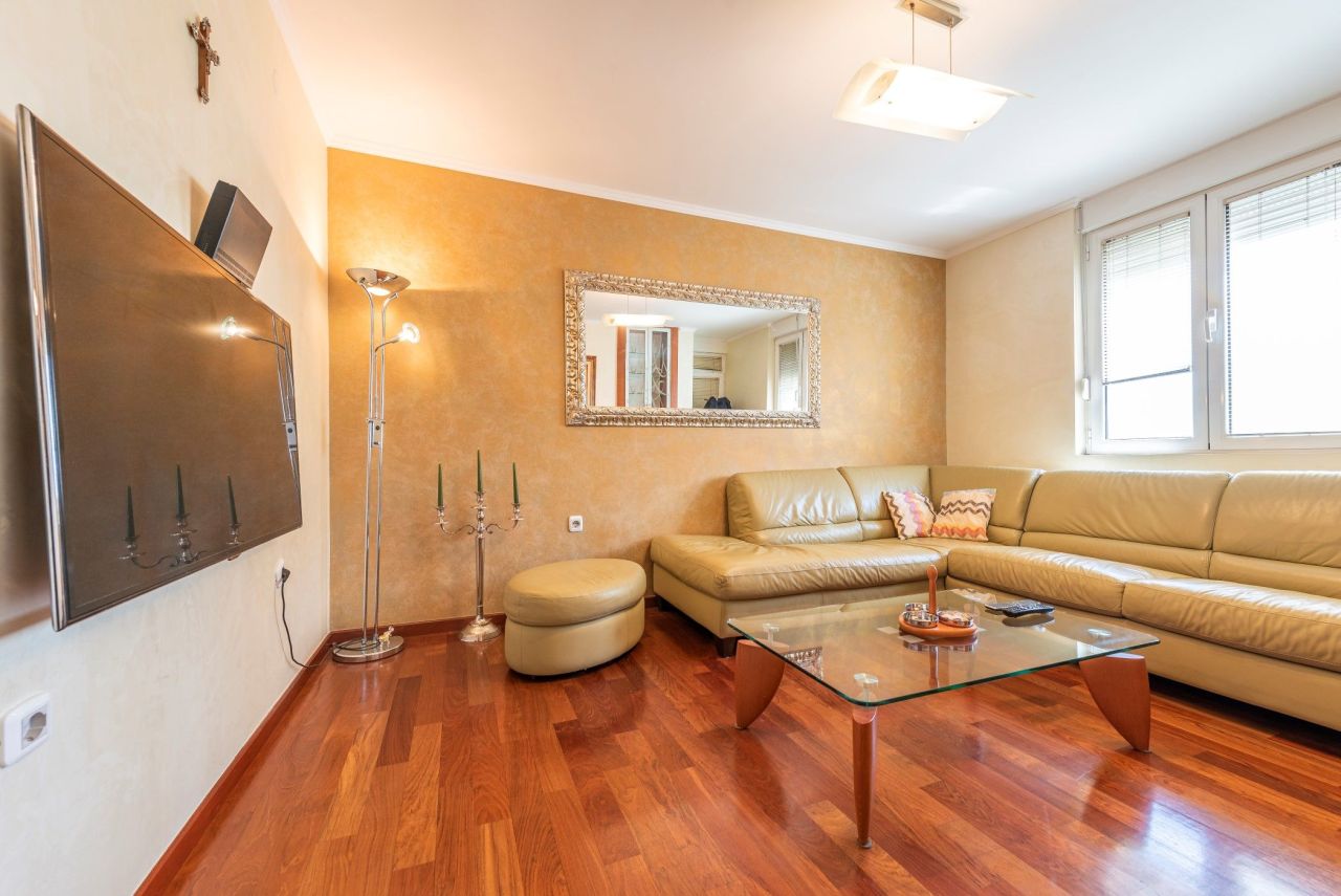 Апартаменты в Будве, Черногория, 50 м² - фото 1