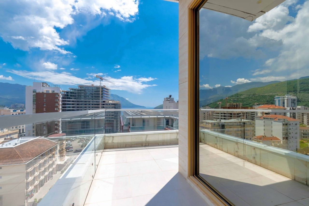Апартаменты в Будве, Черногория, 210 м² - фото 1