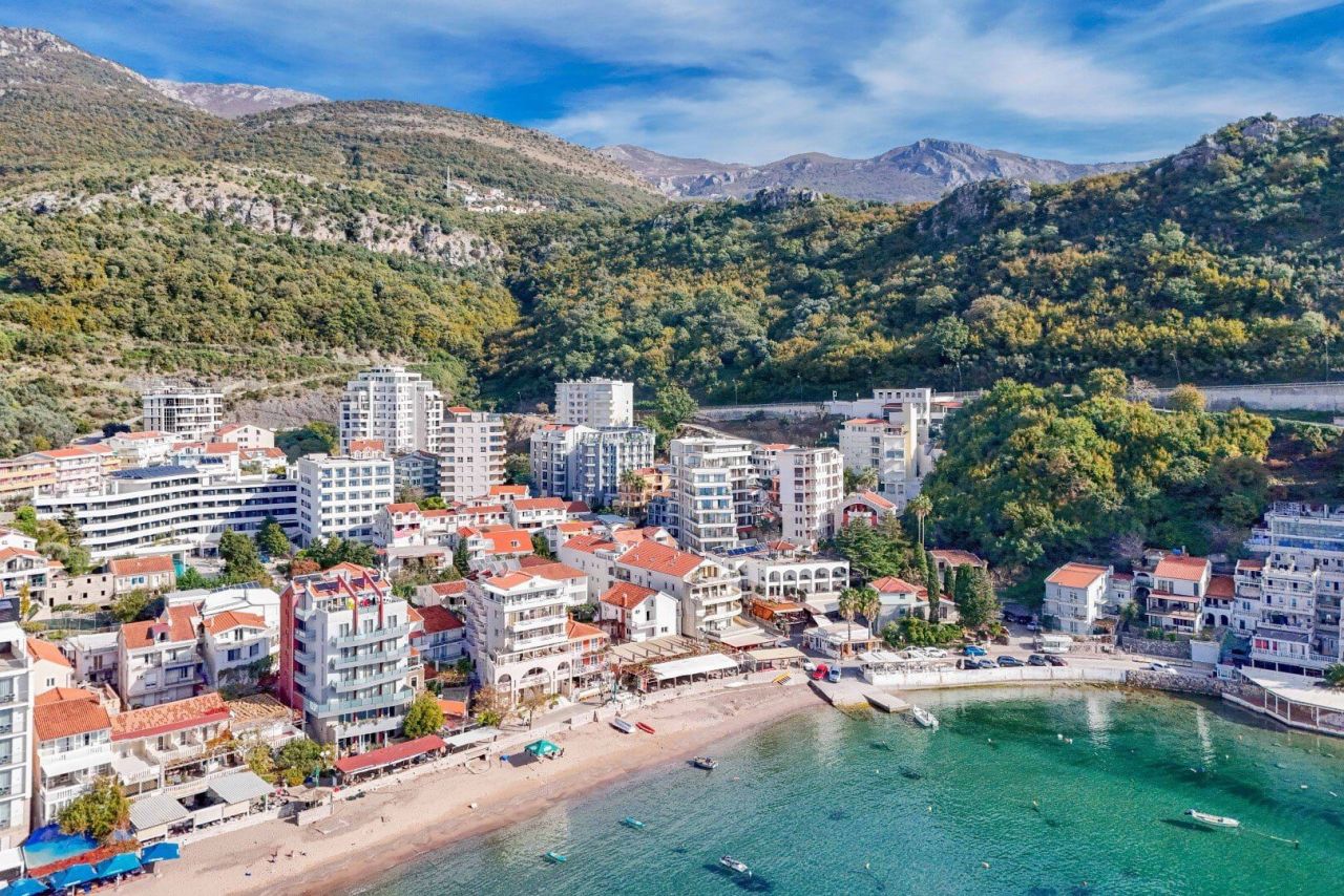 Апартаменты в Рафаиловичах, Черногория, 42 м² - фото 1