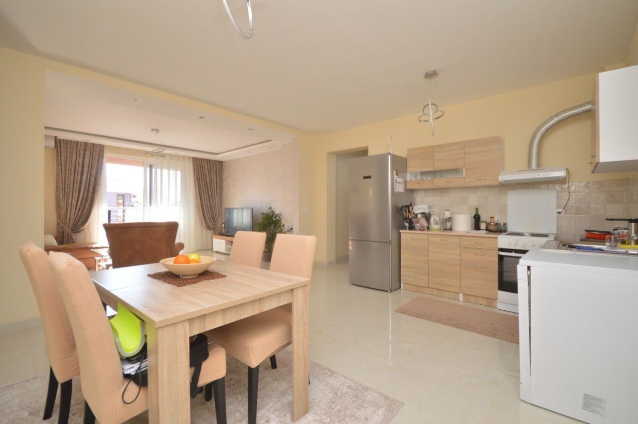 Апартаменты в Тивате, Черногория, 84 м² - фото 2