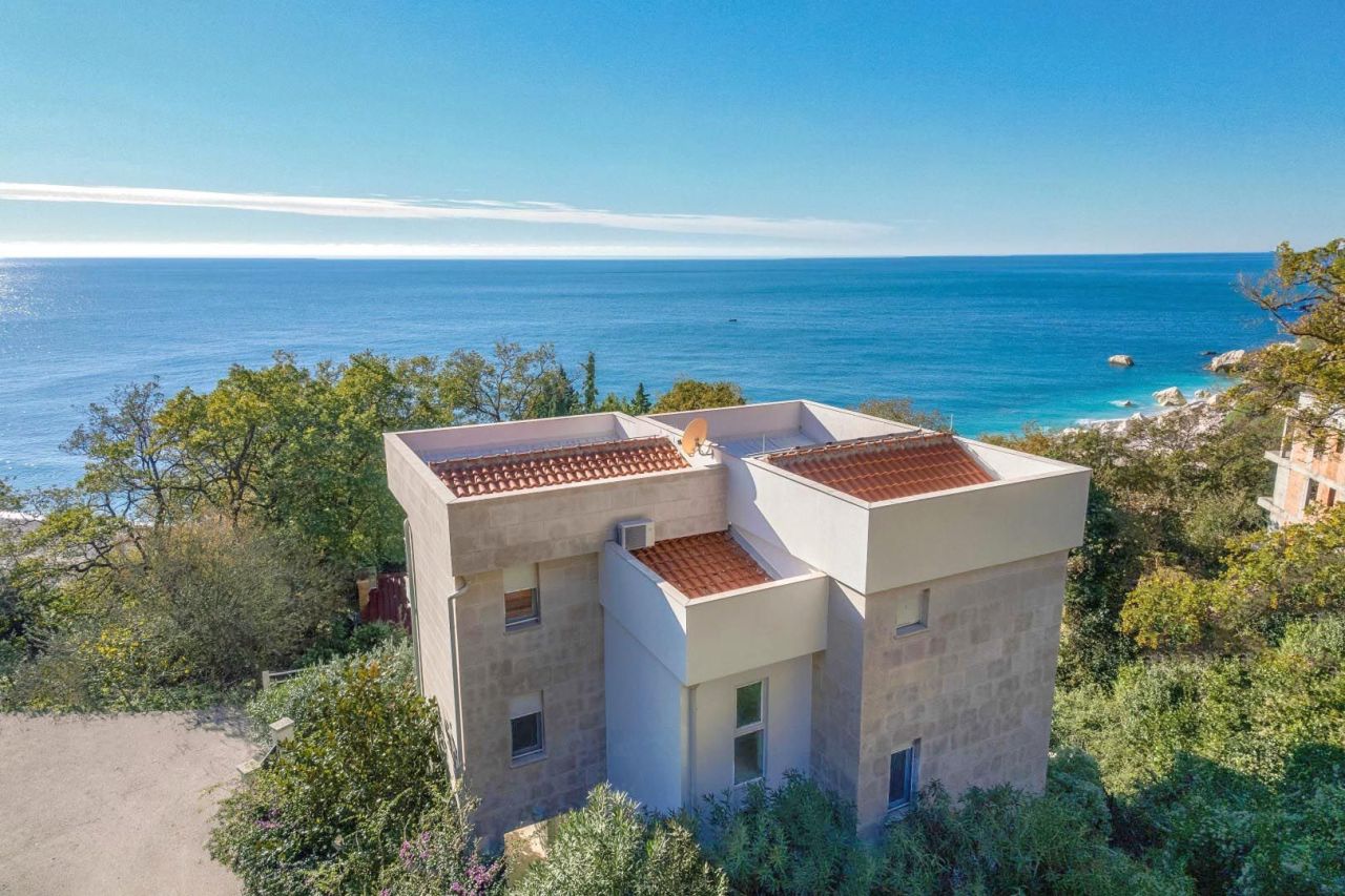 Вилла в Будве, Черногория, 400 м² - фото 2