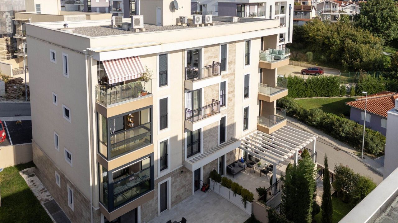 Апартаменты в Тивате, Черногория, 62 м² - фото 3