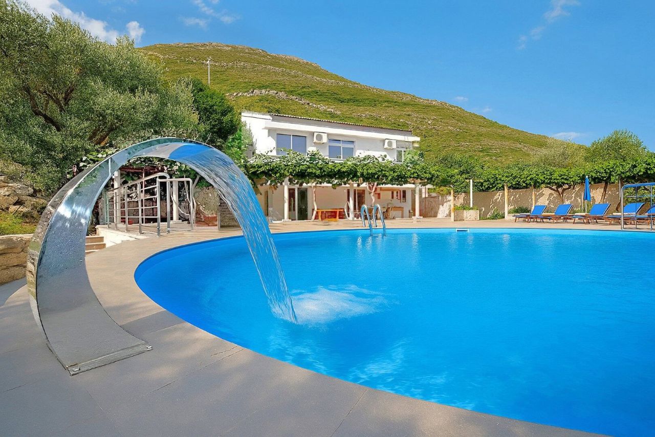 Дом в Режевичах, Черногория, 174 м² - фото 3