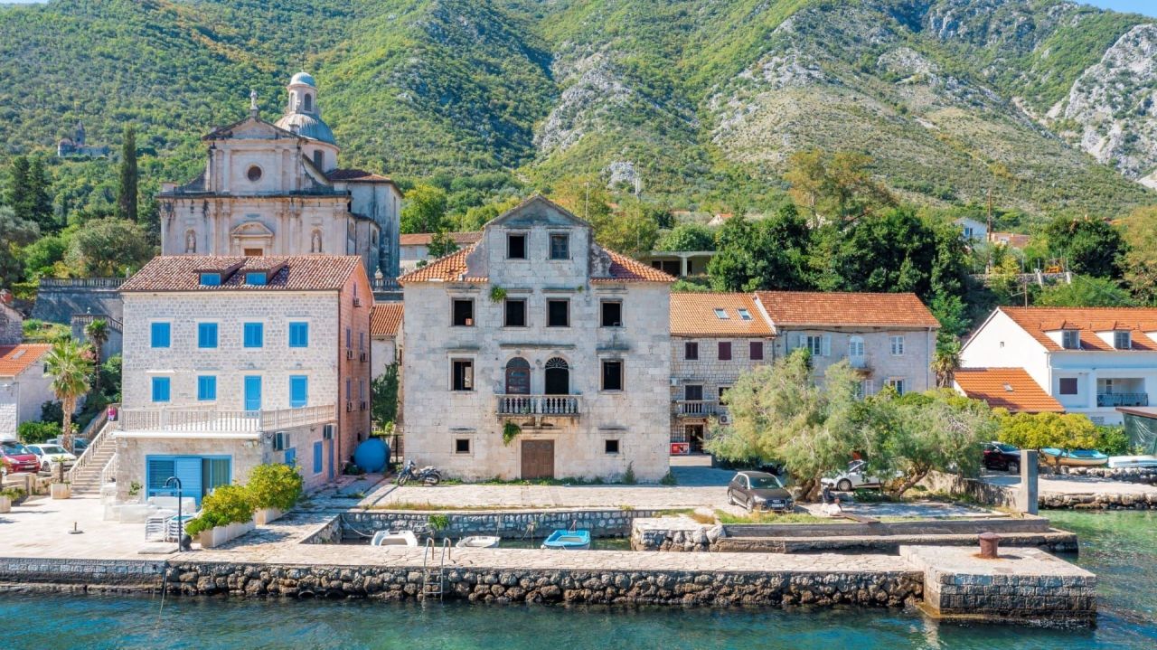 Вилла в Прчани, Черногория, 608 м² - фото 3