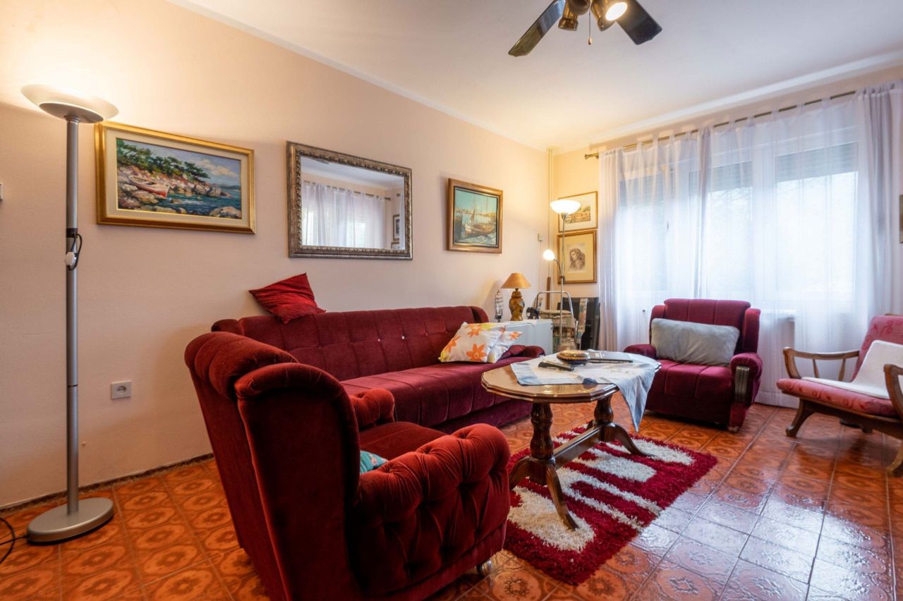 Дом в Доброте, Черногория, 119 м² - фото 4