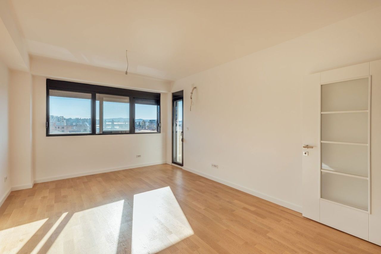 Апартаменты в Тивате, Черногория, 48 м² - фото 4