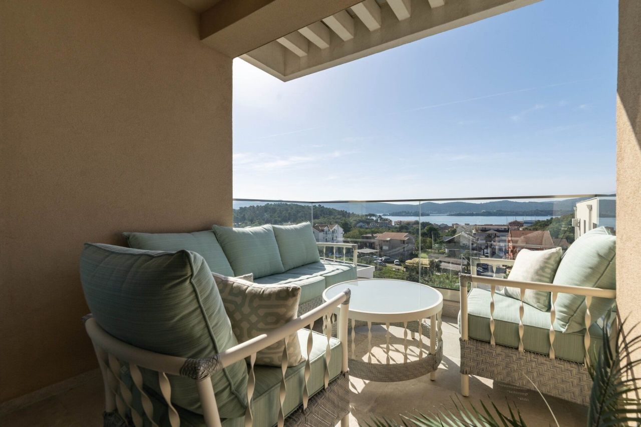 Апартаменты в Тивате, Черногория, 62 м² - фото 5