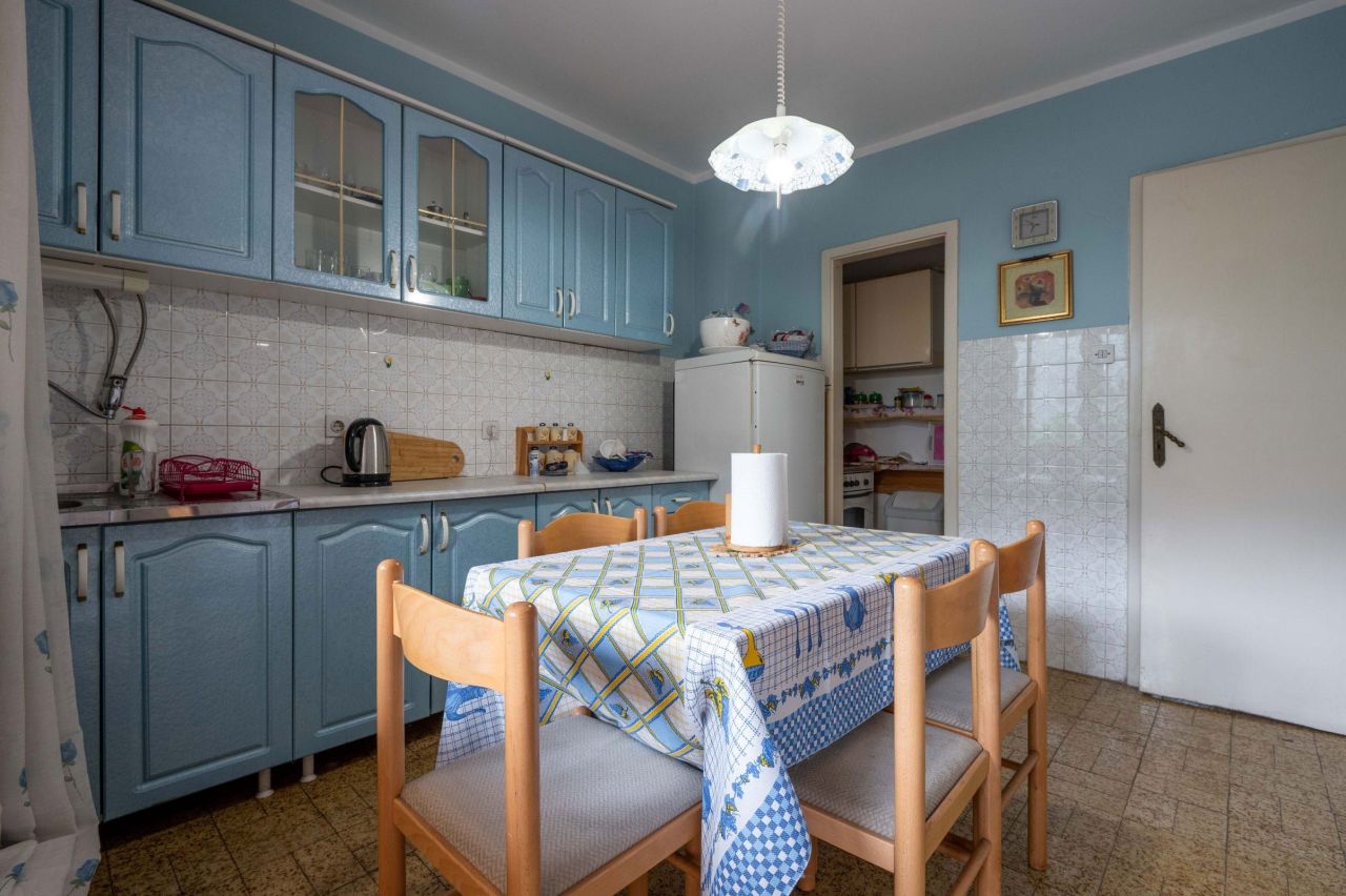 Дом в Доброте, Черногория, 119 м² - фото 6