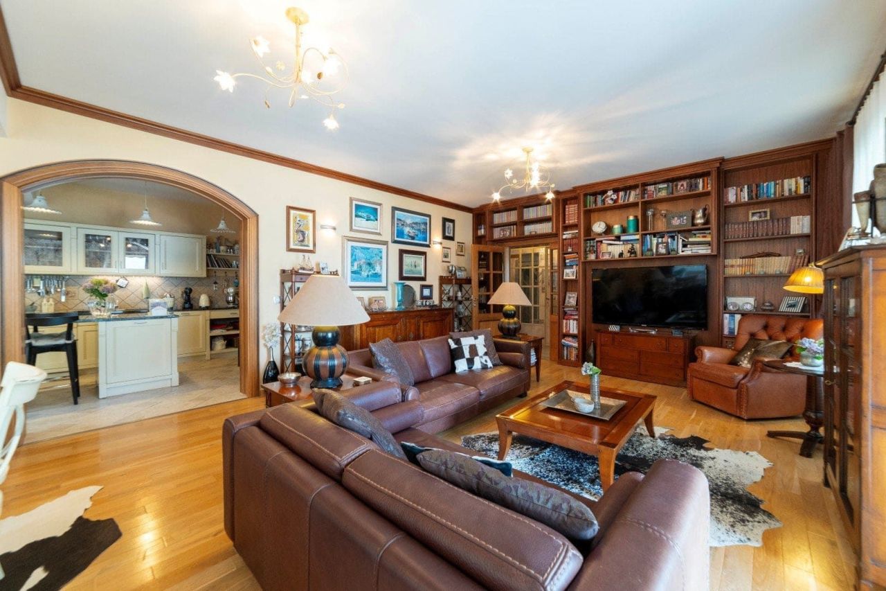 Апартаменты в Доброте, Черногория, 112 м² - фото 6