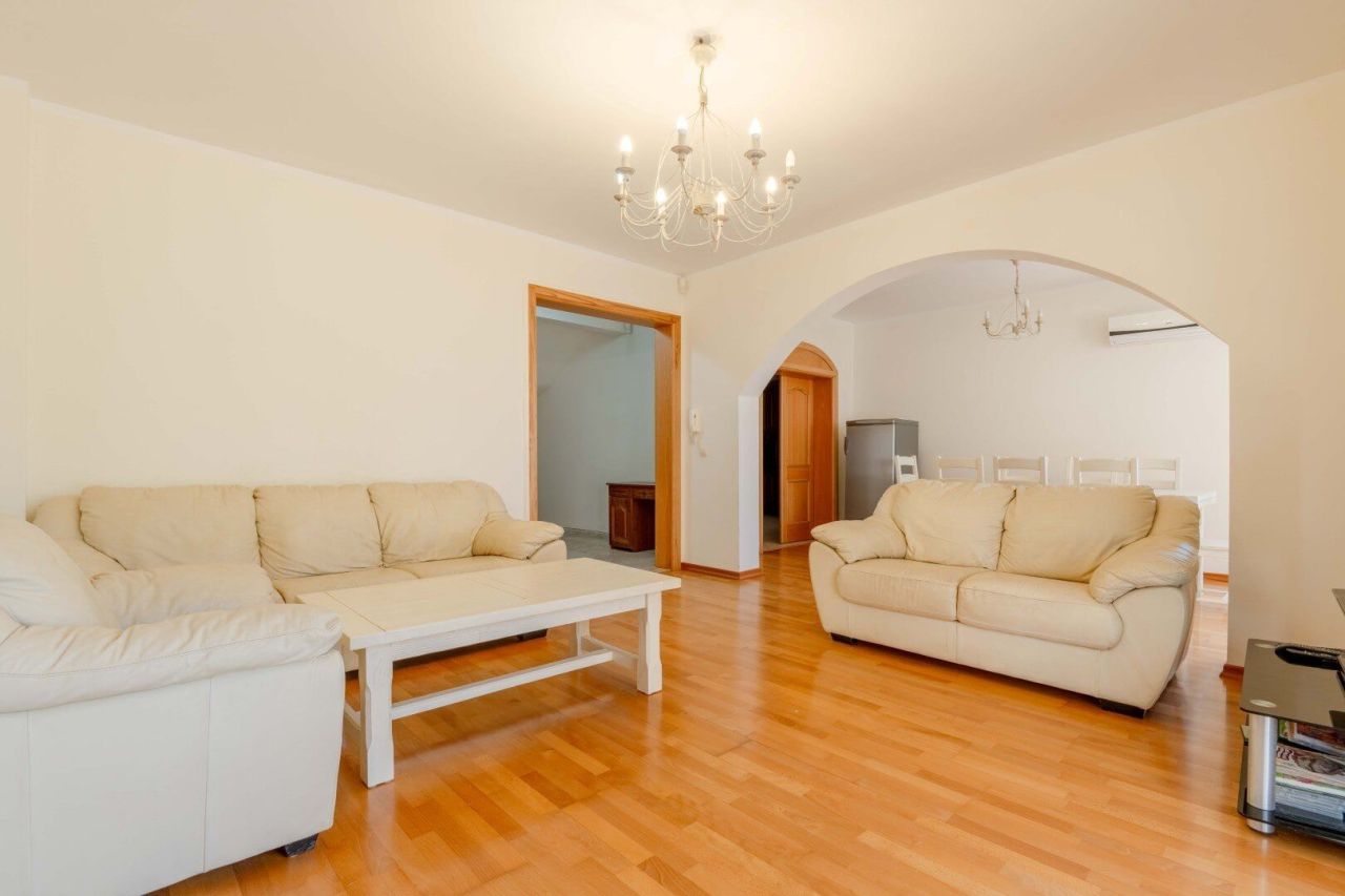 Вилла в Добра Воде, Черногория, 400 м² - фото 6