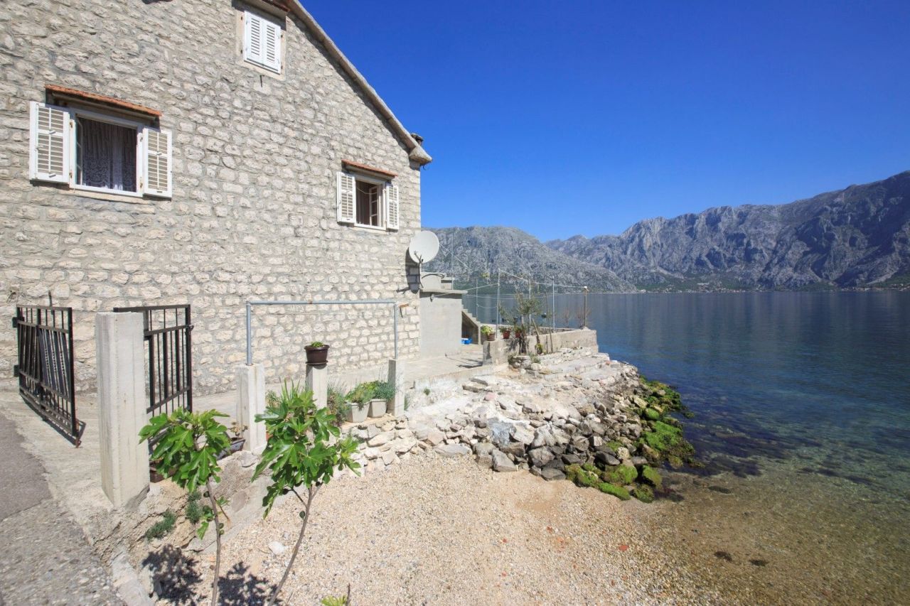 Дом в Прчани, Черногория, 100 м² - фото 7