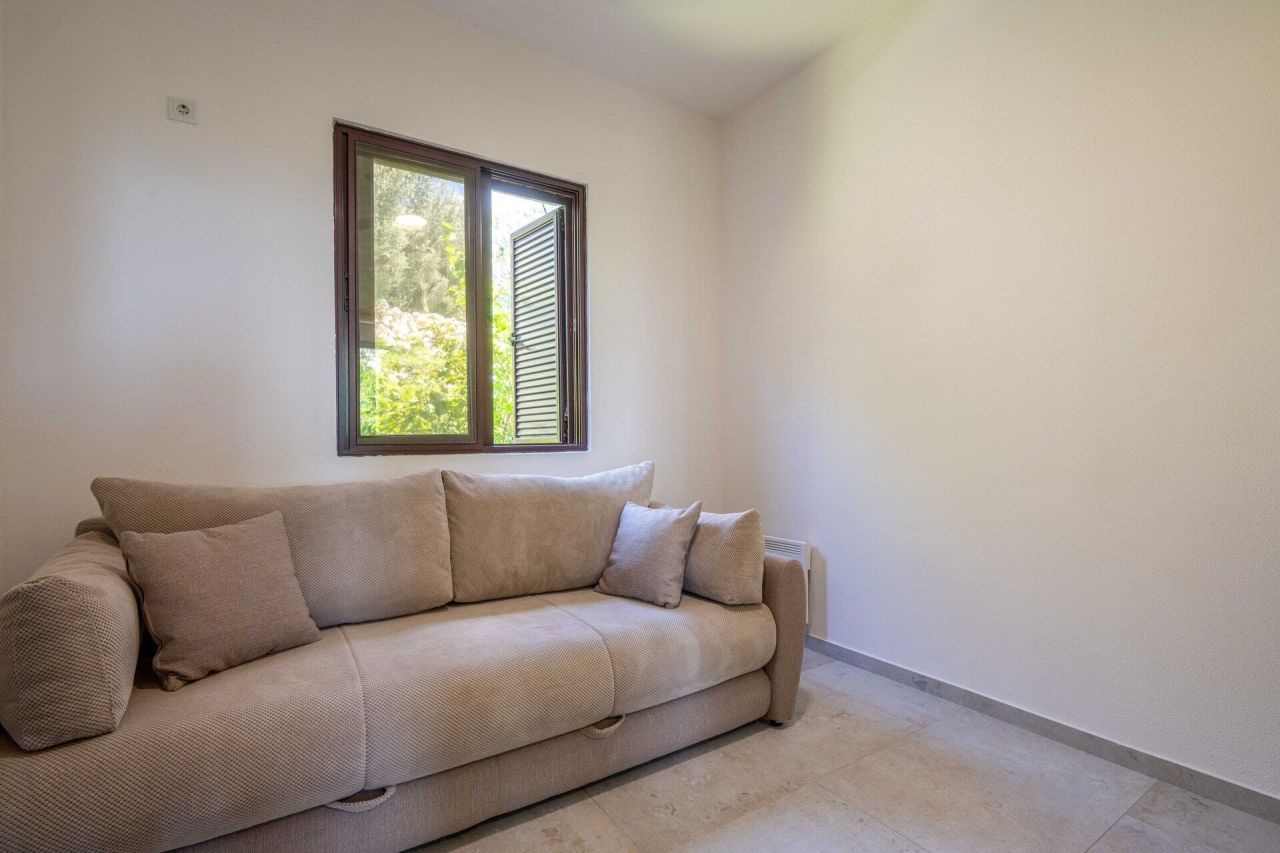 Дом в Будве, Черногория, 150 м² - фото 8