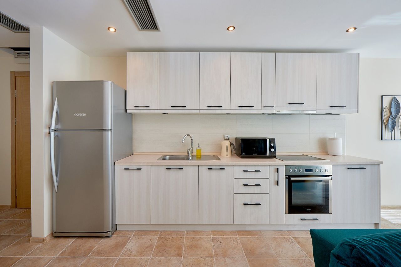 Апартаменты в Доброте, Черногория, 75 м² - фото 8