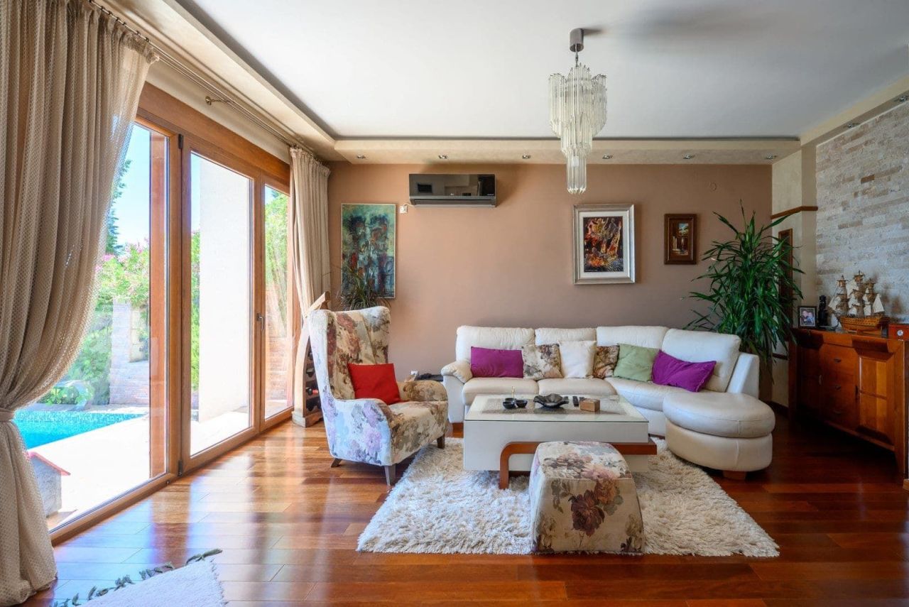 Вилла в Баре, Черногория, 252 м² - фото 9