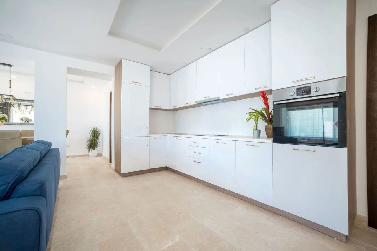 Дом в Бечичи, Черногория, 170 м² - фото 9