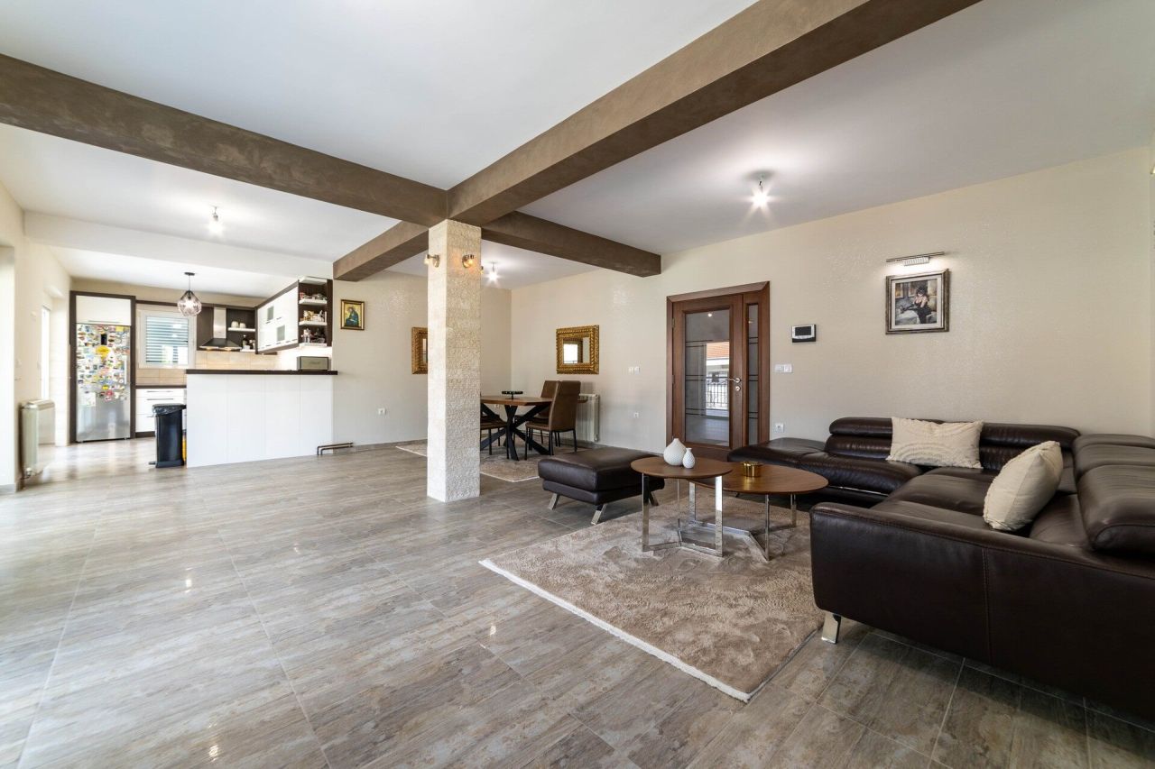 Апартаменты в Столиве, Черногория, 440 м² - фото 9