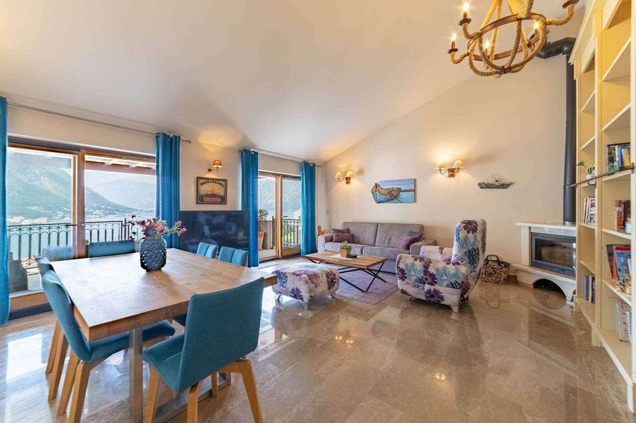 Апартаменты в Доброте, Черногория, 112 м² - фото 11