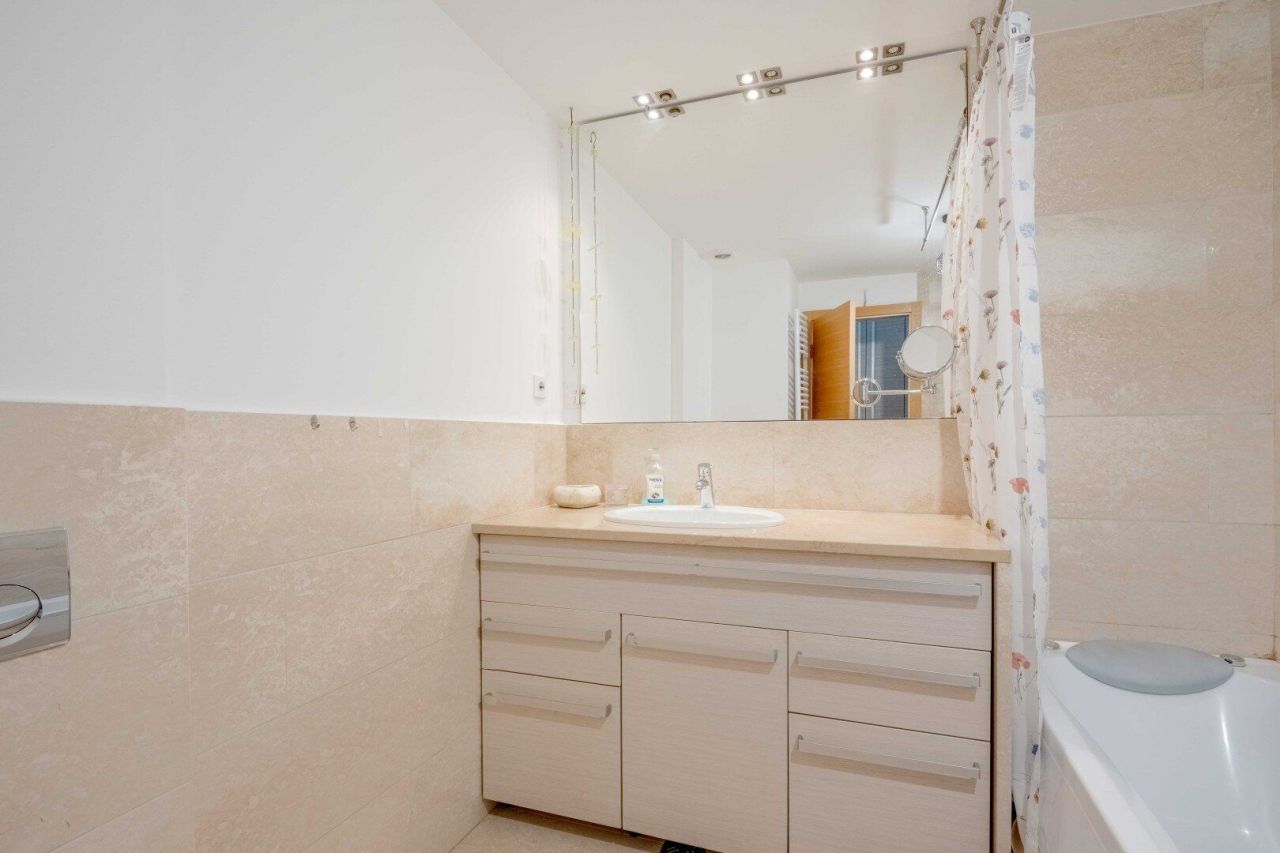 Апартаменты в Будве, Черногория, 74 м² - фото 11