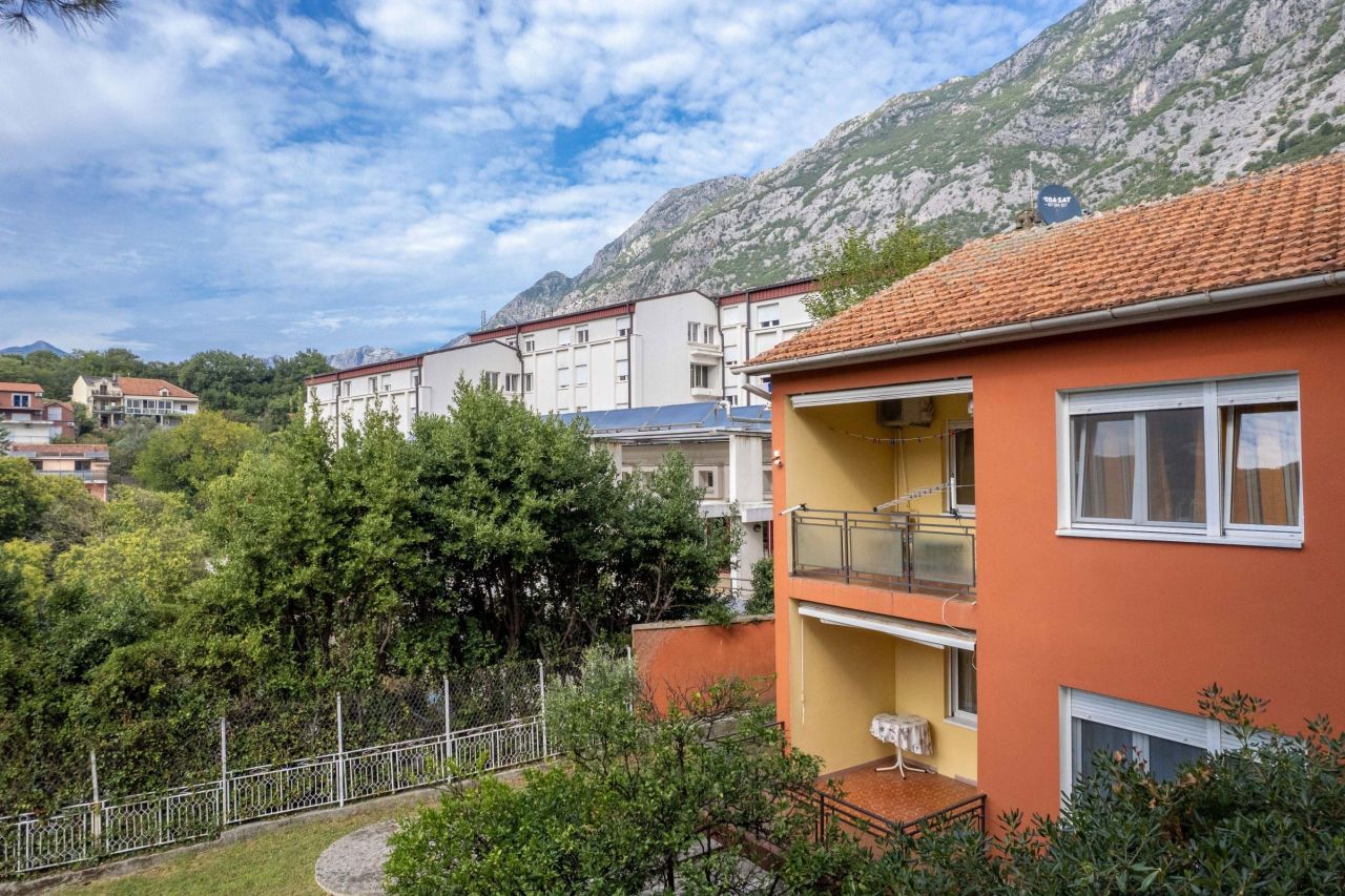 Дом в Доброте, Черногория, 119 м² - фото 12