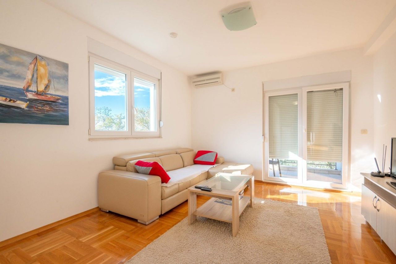 Вилла в Будве, Черногория, 400 м² - фото 13