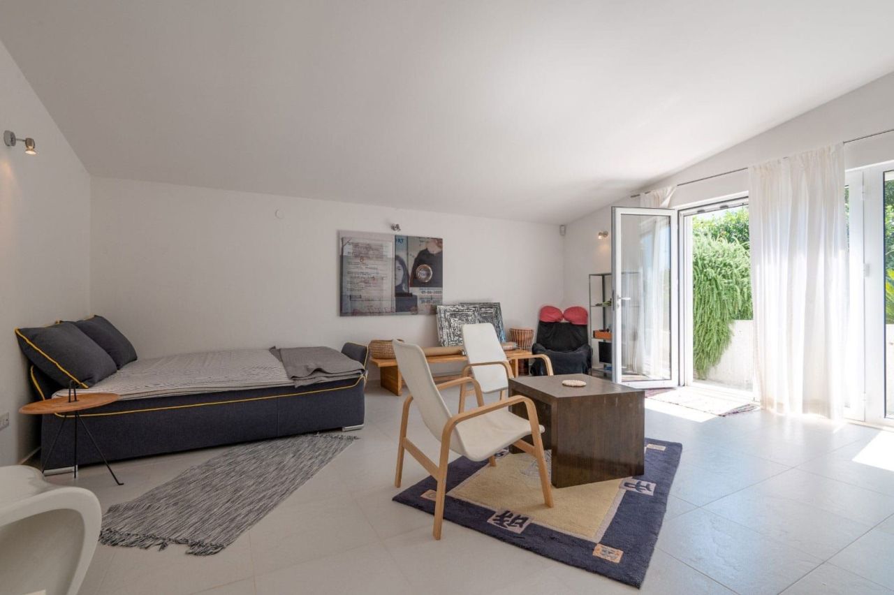 Дом в Каваче, Черногория, 239 м² - фото 13