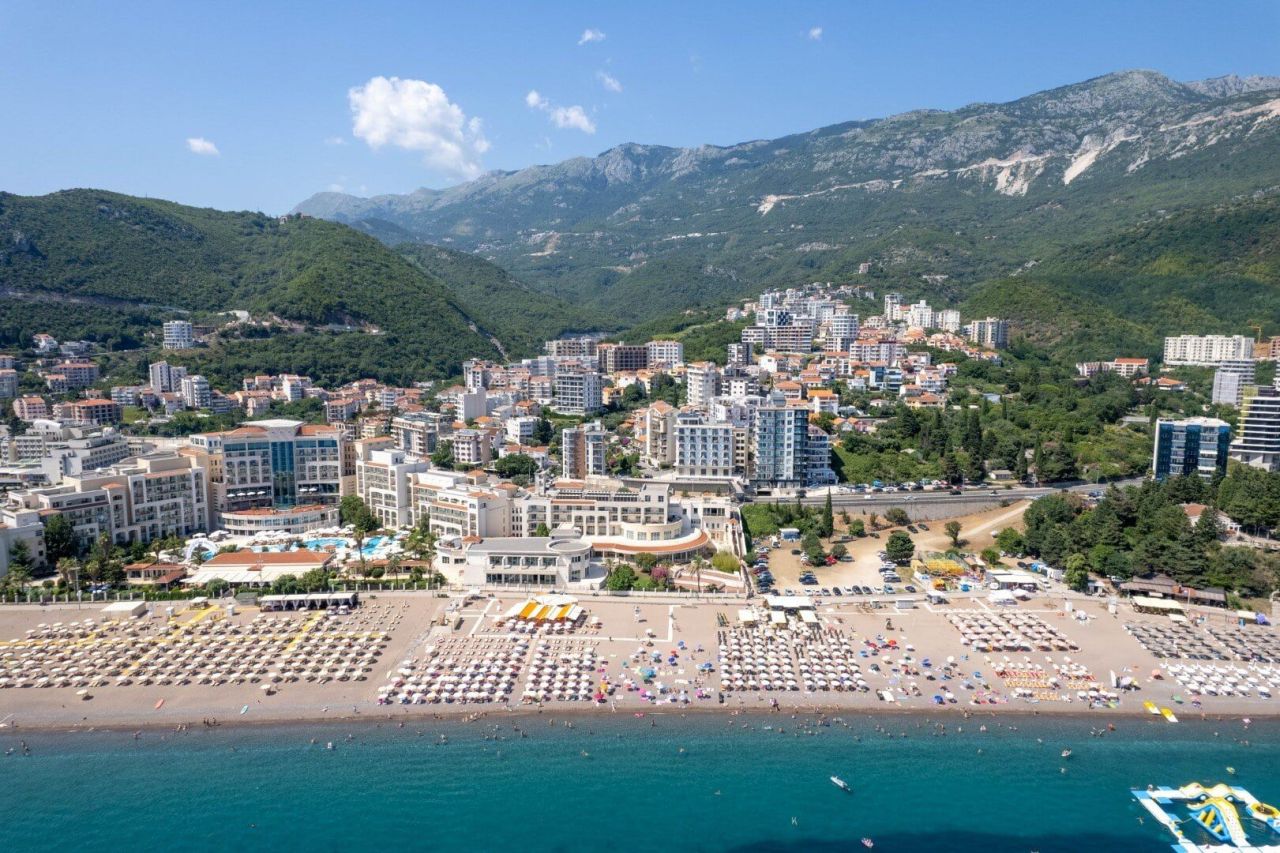 Апартаменты в Бечичи, Черногория, 265 м² - фото 19