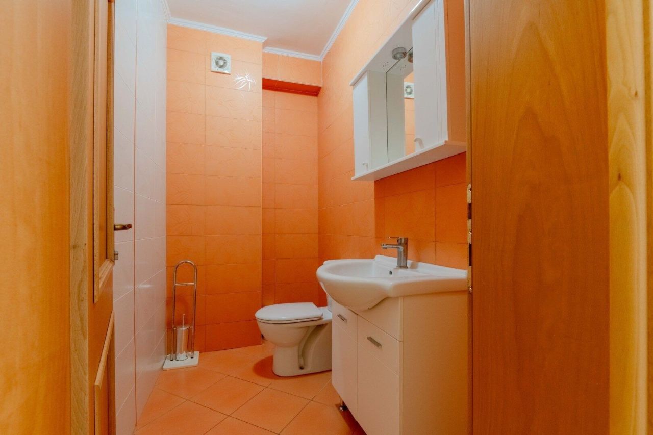 Вилла в Добра Воде, Черногория, 400 м² - фото 19