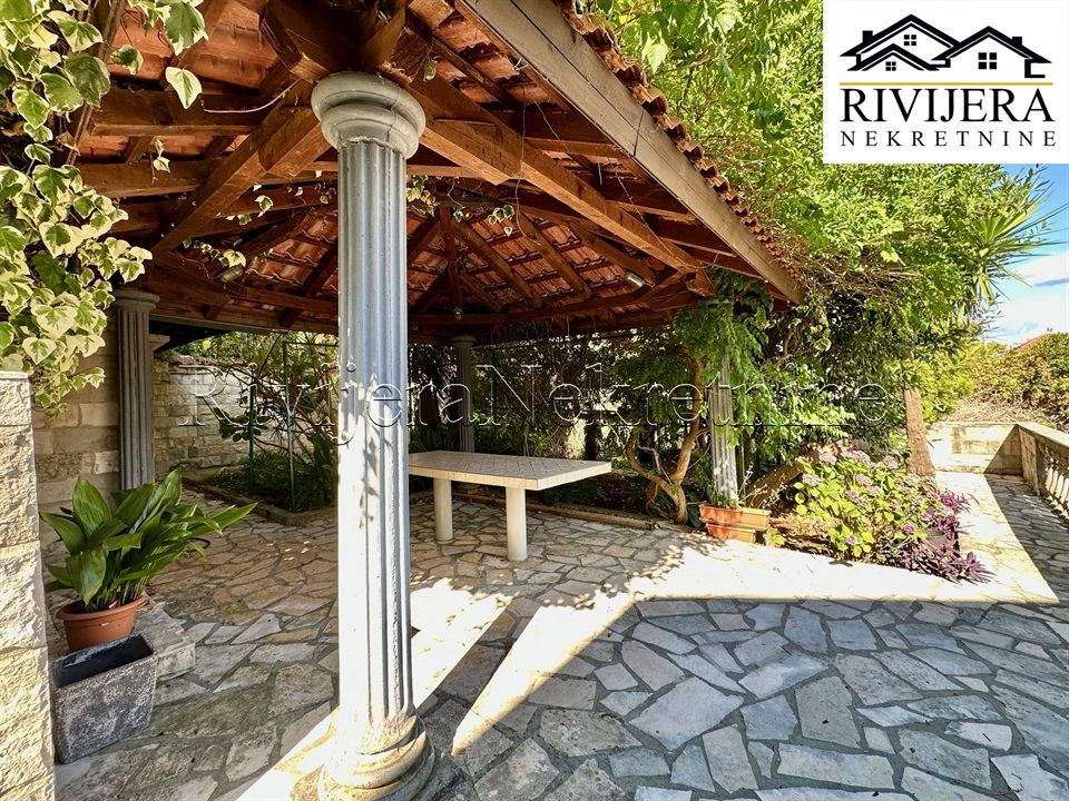 Дом в Крашичах, Черногория, 170 м² - фото 6