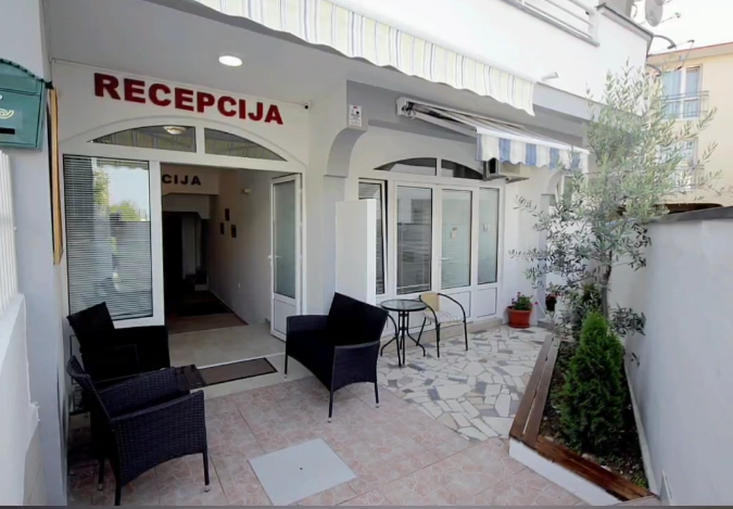 Отель, гостиница в Баре, Черногория, 552 м² - фото 1