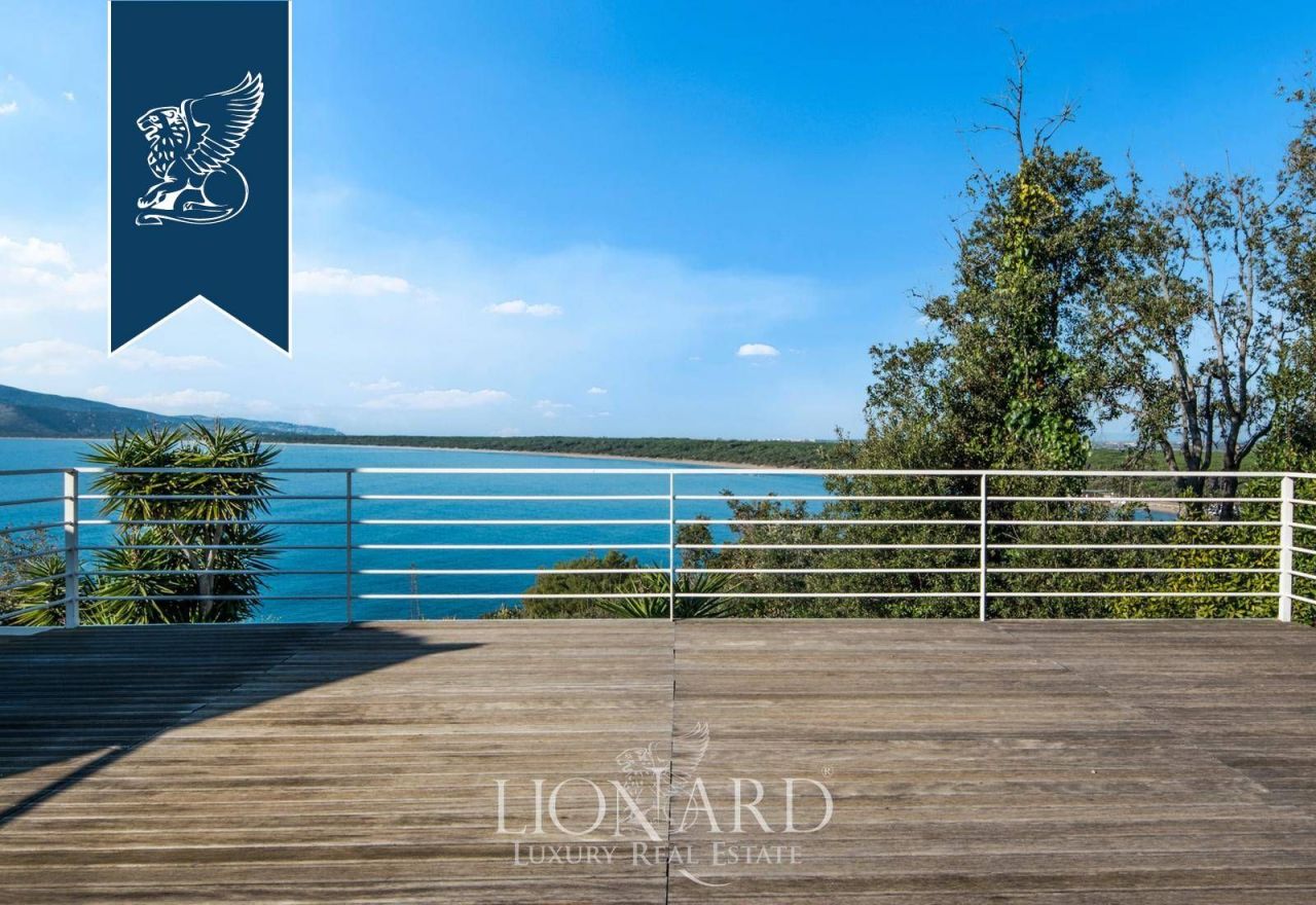 Вилла в Орбетелло, Италия, 200 м² - фото 6