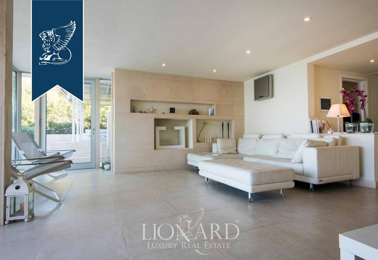 Вилла в Орбетелло, Италия, 200 м² - фото 13