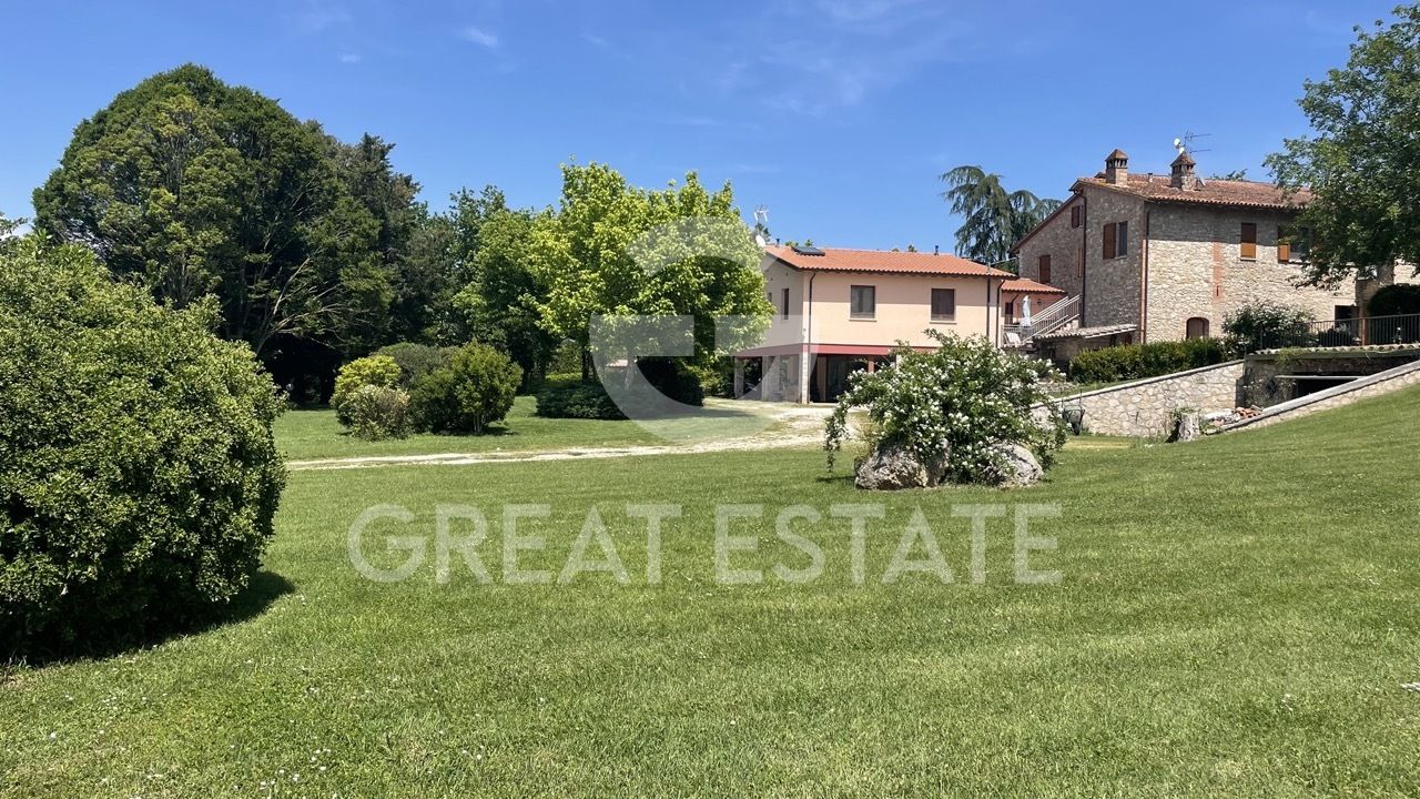 Дом в Корчано, Италия, 787.4 м² - фото 2