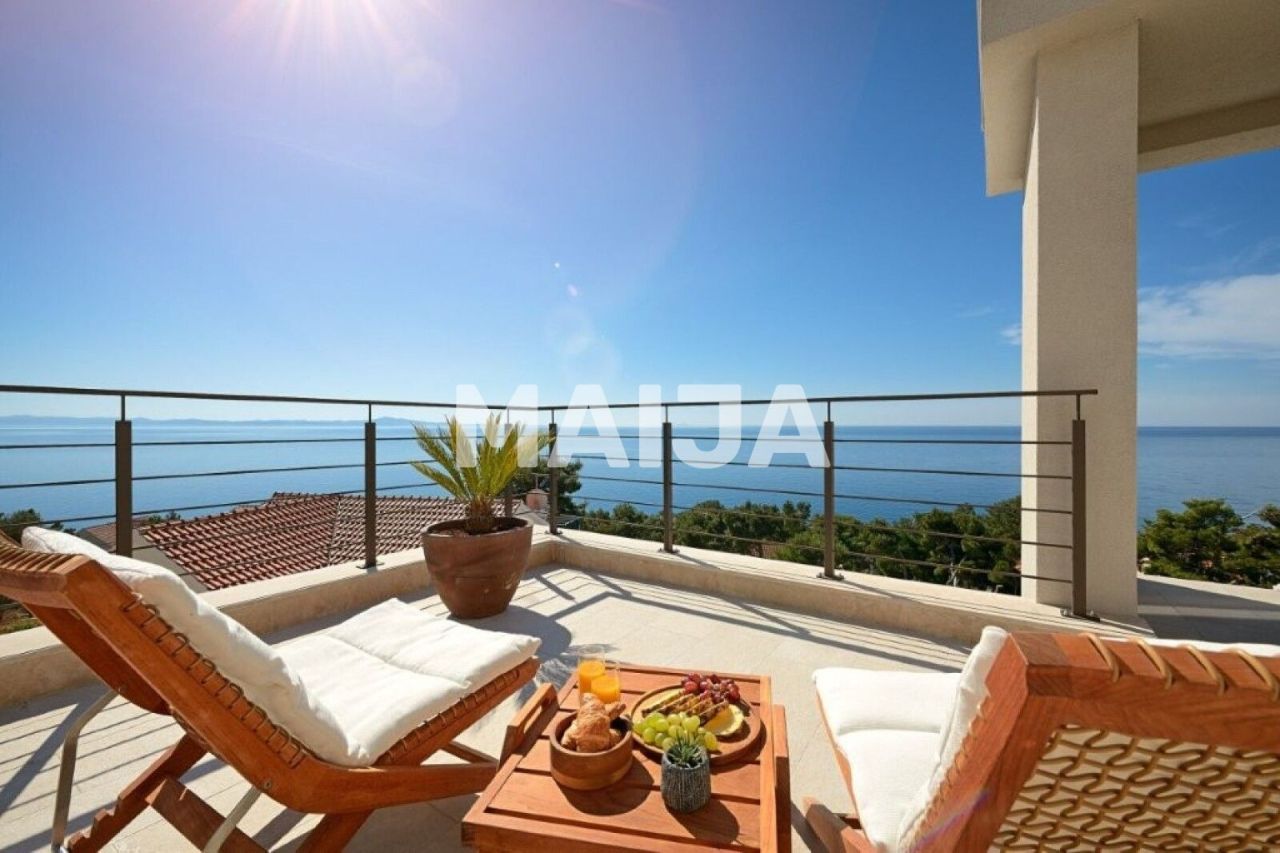 Вилла на Хваре, Хорватия, 240 м² - фото 2