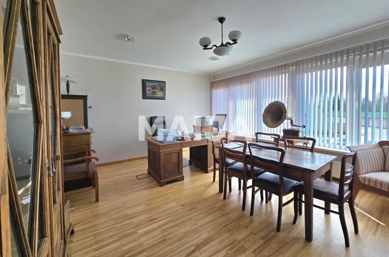 Офис Талси, Латвия, 2 115 м² - фото 8