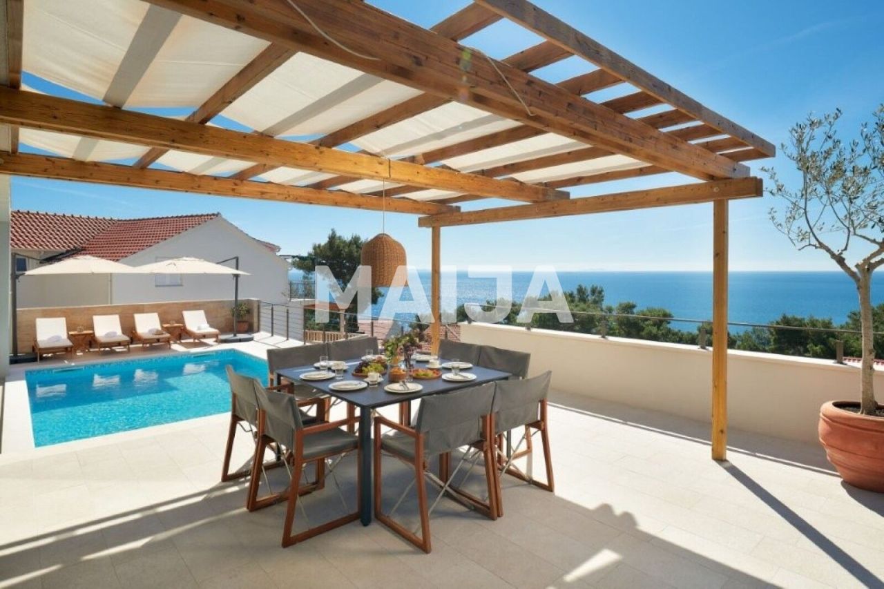 Вилла на Хваре, Хорватия, 240 м² - фото 9