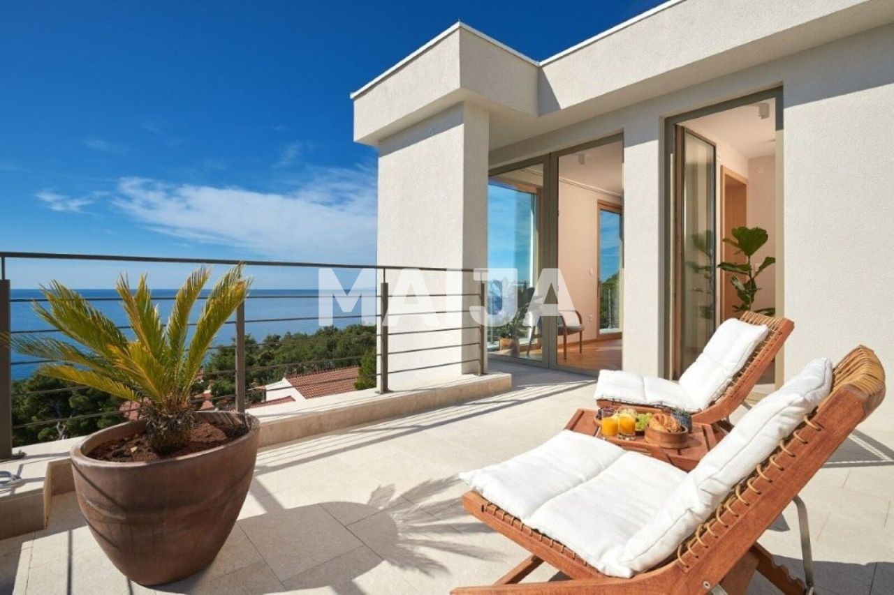 Вилла на Хваре, Хорватия, 240 м² - фото 11