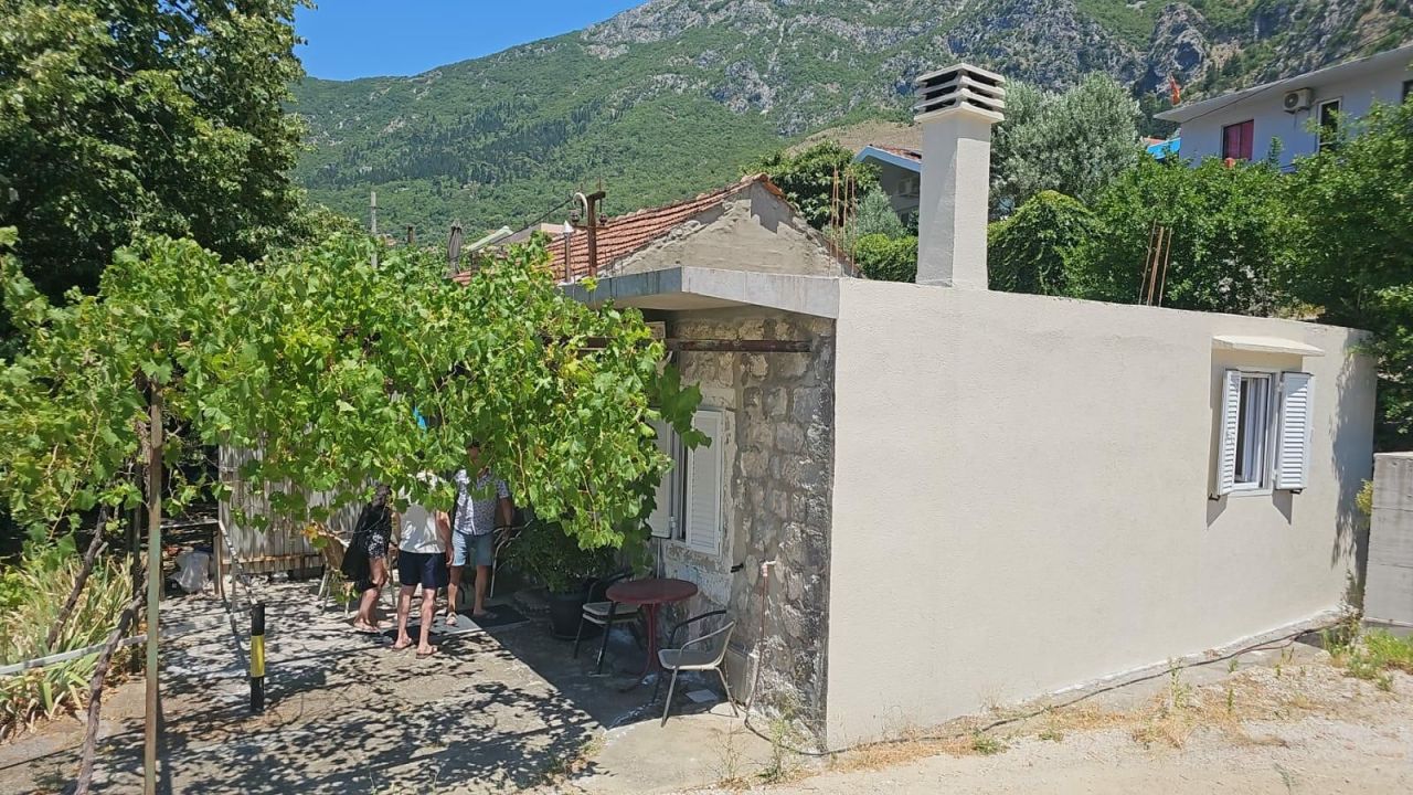 Дом в Рисане, Черногория, 50 м² - фото 1