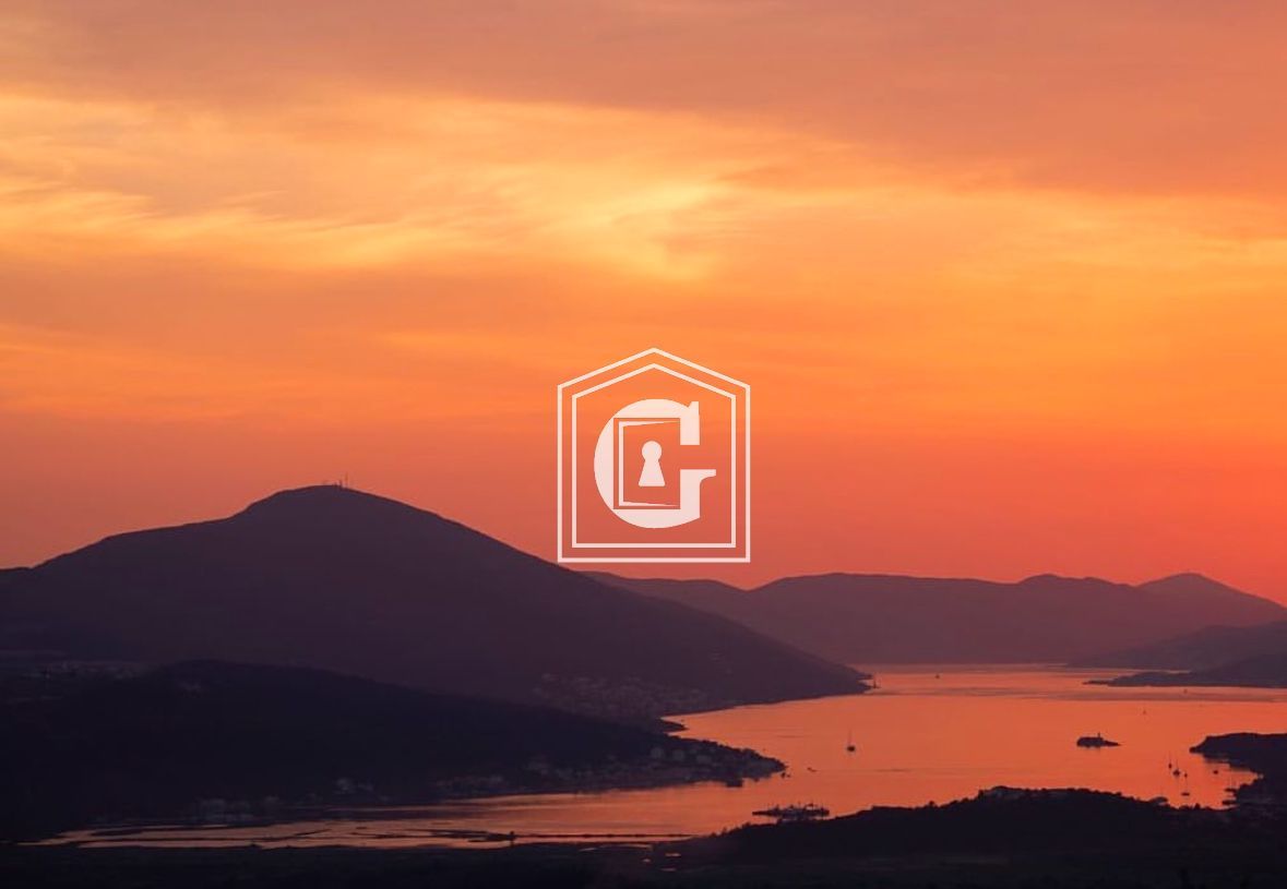 Земля в Тивате, Черногория, 1 035 м² - фото 5