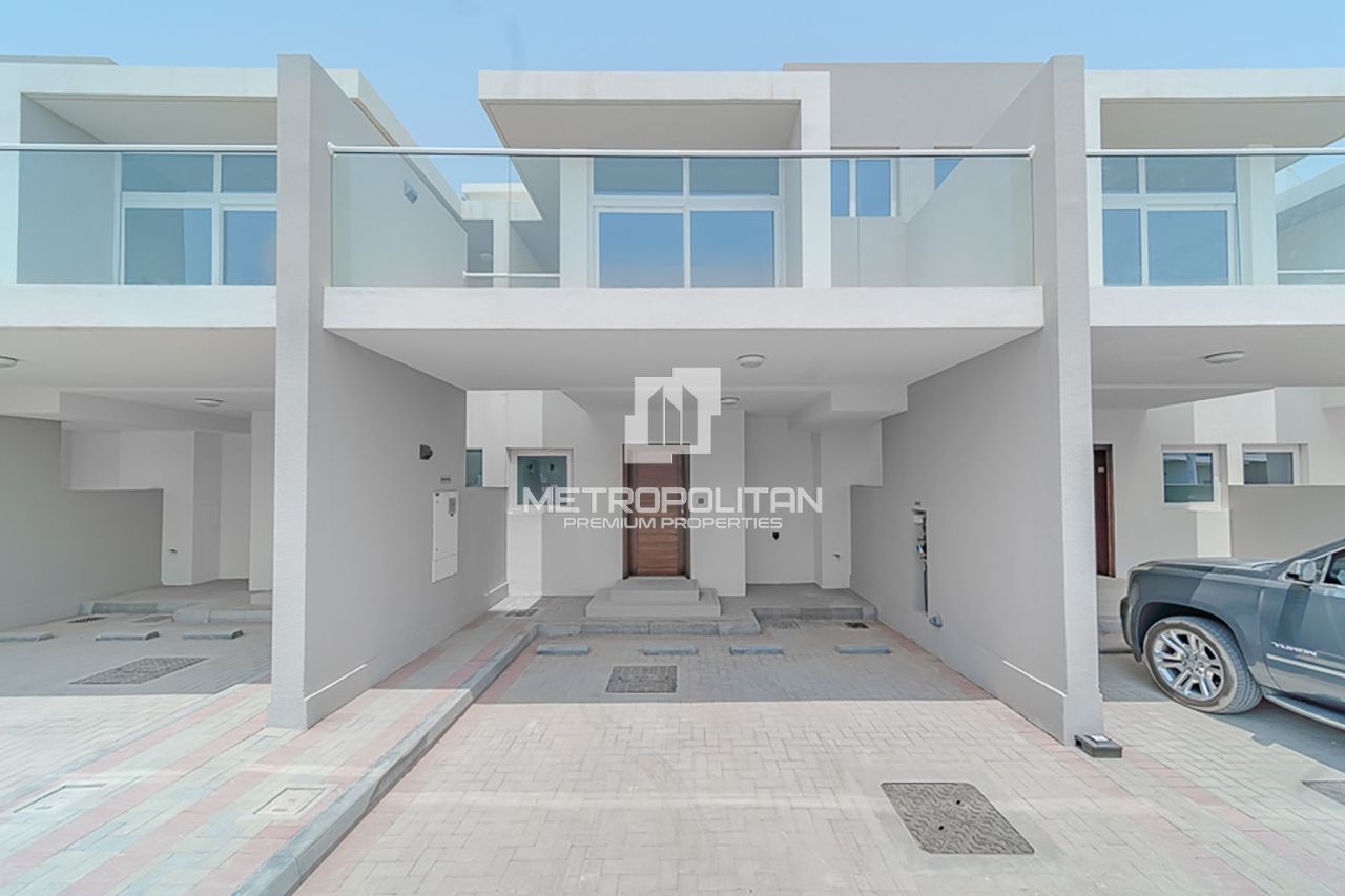 Таунхаус в Дубае, ОАЭ, 112 м² - фото 1