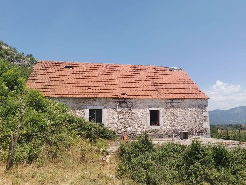 Дом в Никшиче, Черногория, 78 м² - фото 1