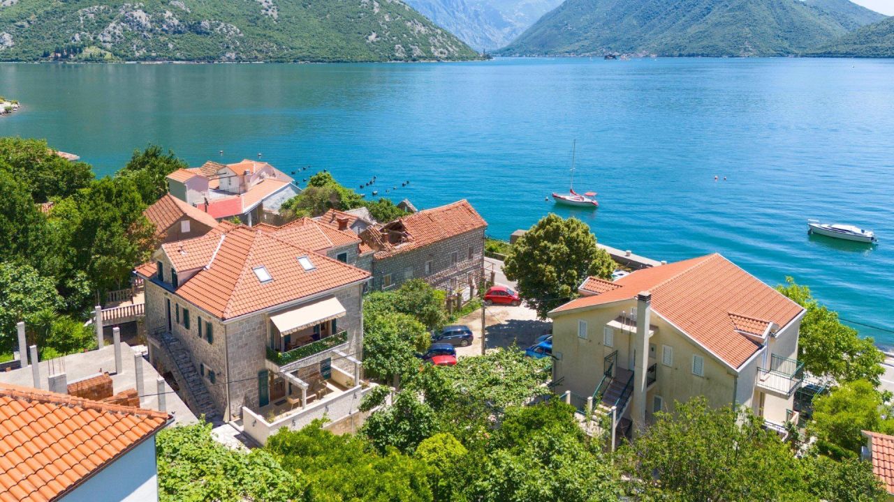 Апартаменты в Которе, Черногория, 112 м² - фото 1